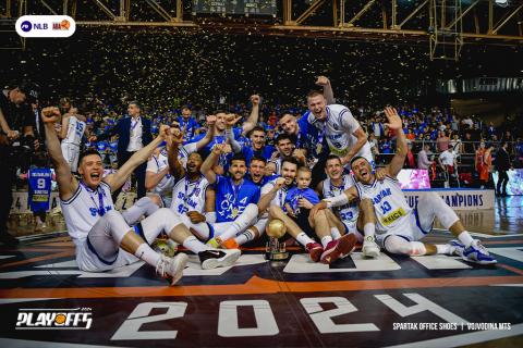 SUBOTIČKA ZVONA ZVONE DA POZDRAVE ŠAMPIONE SUBOTIČKA ZVONA ZVONE DA POZDRAVE ŠAMPIONE