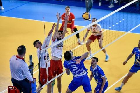 Velika pobeda odbojkaša Spartaka nad Radničkim u dramatičnom duelu